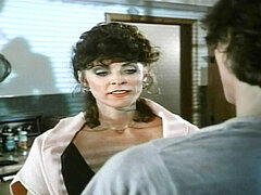 Amerikanisch, Blasen, Geile alte tussi, Spermaladung, Behaart, Reif, Vintage