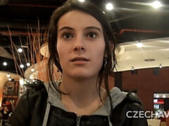 Incroyable, Salle de bains, Brunette brune, En levrette, Doigter, Fait maison, Adolescente, Mouillée