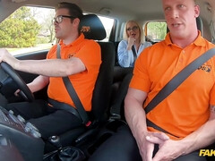 アメリカ人, ブロンド, フェラチオ, 車, 淫乱熟女, オマンコ, おもらし, オッパイの