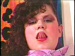 In den arsch, Tussi, Grosse titten, Fetisch, Lesbisch, Masturbation, Spielzeuge, Vintage