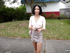 18, 茶髪の, アウトドア, ショートヘア, スカート, ティーン