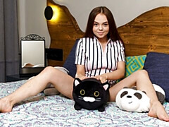 18 летние, Любители, Брюнетки, Мастурбация, Натуральные сиськи, Соло, Стриптизерша, Молоденькие