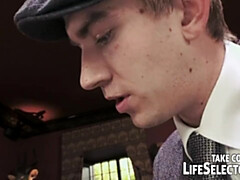 Cul, Salle de bains, Sucer une bite, Brunette brune, Gode, Hard, Lesbienne, Plan cul à trois