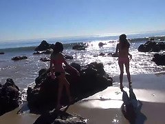 お尻, ビーチ, 巨乳な, エロ熟女, レズビアン, 小柄, 義母, ティーン