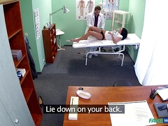 Lamer culo, Mamada, Morena, Engañando, Médico, Madres para coger, Oficina, Chorro