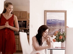 69 negenenzestig, Grote mammen, Bruinharig, Gezichtzitten, Hd, Lesbisch, Kut duiken, Trio