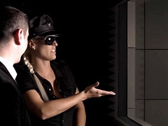 Culo grande, Mamada, Estilo perrito, Fetiche, Penetracion con dedos, Pajear, Tetas naturales, Coño