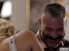 Verga grande, Tetas grandes, Mamada, Garganta profunda, Polla, Madres para coger, Tabú, Trio