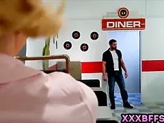 Blonde, Sucer une bite, En levrette, Hd, Talons, Uniforme