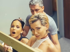 Kont, Pijpbeurt, Hondjeshouding, Handbeurt, Logement, Moeder die ik wil neuken, Slipje, Trio