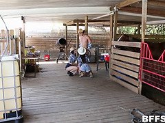 Schwanz, Freundin, Hardcore, Hd, Im freien, Muschi, Ablutschen, Gefesselt