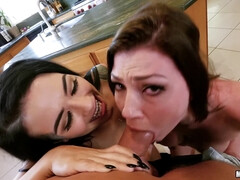 Cul, Grosse bite, Gorge profonde, Hard, Lesbienne, Pov, Chatte, Plan cul à trois