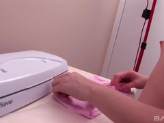 18 jaar, Bruinharig, Ondergoed, Masturbatie, Alleen, Tiener, Speelgoed