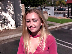 18 jahre, Blondine, Blasen, Spermaladung, Fetisch, Zierlich, Jungendliche (18+), Titten