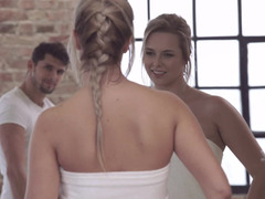 Well-shaped chick is tenderly fucked in ass after a nice massage