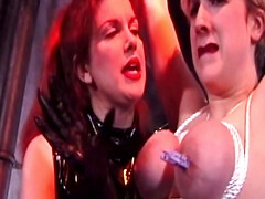 お尻, 緊縛, ブロンド, レズビアン, 淫乱熟女, オマンコ, 赤毛, 濡れ