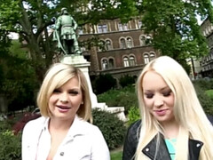 Blonde, Sucer une bite, Brunette brune, Éjaculer dans la bouche, Fétiche, Hd, Adolescente, Nénés