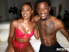 Cul, Grosse bite, En levrette, Hd, Monstre, Chatte, Chevaucher, Nénés