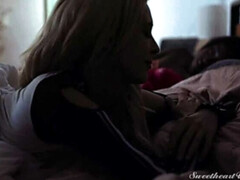 Cul, Lécher le cul, Chambre à dormir, Blonde, Embrassement, Lesbienne, Léchez, Nénés