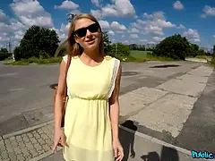 18 jahre, Blondine, Blasen, Besamung, Hd, Monster, Öffentlich, Russisch