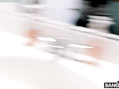 Amateur, Gros seins, Sucer une bite, Brunette brune, Plantureuse, Tir de sperme, Hard, Rasée