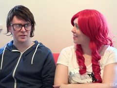 Sucer une bite, Brunette brune, Tir de sperme, Faciale