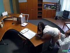 Engañando, Pareja, Estilo perrito, Penetracion con dedos, Pajear, Lamidas, Oficina, Coño