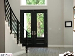 Rondborstig, Schattig, Diep in de keel, Sperma in gezicht, Harig, Ondergoed, Orgasme, Tatoeage