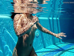 Gros cul, Bikini, Nue  à poil, Russe, Sous marin