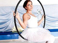 18 jaar, Enthousiasteling, Kont, Vingeren, Masturbatie, Natuurlijke tieten, Strippen, Tieten likken