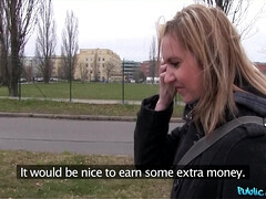 Amateur, Rubia, Coche, Estilo perrito, Europeo, Al aire libre, Pov, Realidad