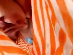 Asiatique, Gros seins, Sucer une bite, Tir de sperme, Branlette thaïlandaise, Japonaise, Gicler