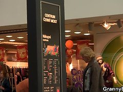 Bruinharig, Oudere vrouw, Rijpe lesbienne, Moeder die ik wil neuken, Moeder, Kut duiken, Realiteit, Stiefmoeder