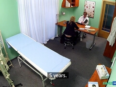 素人, フェラチオ, 医者, なめる, オフィス, オマンコ, ユニフォーム