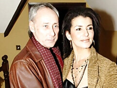 Gros cul, Grosse bite, Gros seins, Sucer une bite, Brunette brune, En levrette, Mère que j'aimerais baiser