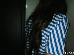 Brunette brune, Tir de sperme, Faciale, Trou de la gloire, Branlette thaïlandaise, Hard, Seins naturels, Nénés