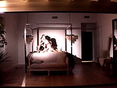 Asiatisch, Arsch, Grosse titten, Blasen, Kehlenfick, Hundestellung, Lingerie, Strümpfe