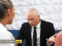 Kendra Sunderland & kayley gunner fight over zac's pecker to prove who is worth more the bonus - brazzers
