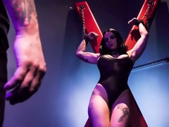 Tetas grandes, Mamada, Amarrada, Dominación, Fetiche, Pajear, Madres para coger, Tetas