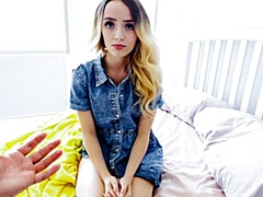 18 jaar, Anaal, Kont, Grote lul, Blond, Mager, Tiener, Tieten likken