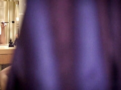 Грудастые, Семяизвержение, Служанка, Милф, Натуральные сиськи, Порнозвезда, Втроем, Сиськи