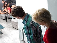 Pijpbeurt, Hondjeshouding, Fetisj, Omie, Groep, Handbeurt, Rijpe lesbienne, Trio