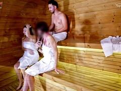 Enthousiasteling, Gevangen, Sperma shot, Lul, Italiaans, Naakt, Saunazaal, Trio