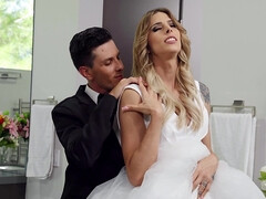 Bisexual, Rubia, Mamada, Sexo duro, Besar, Perforación, Tatuaje, Tetas