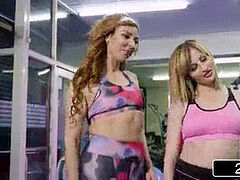 Минет, Две девушки, Француженки, Латиноамериканки, Милф, Рыжие, Испанки, Втроем