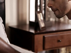 Bruinharig, Lul, Zoenen, Keuken, Natuurlijke tieten, Kantoor, Kut duiken, Tieten likken