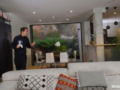 Leie, Grosse titten, Im freien, Pov, Muschi, Kurzes haar, Spielzeuge, Vibrator