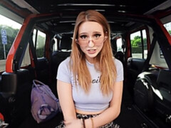 Grosse bite, Sucer une bite, Seins naturels, De plein air, Rousse roux, Maigrichonne, Jarretelles, Adolescente