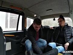 Leie, Britisch, Braunhaarige, Tschechisch, Europäisch, Handjob, Reif, Milf