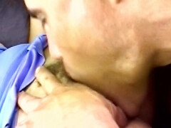 Sucer une bite, Brunette brune, Nénés